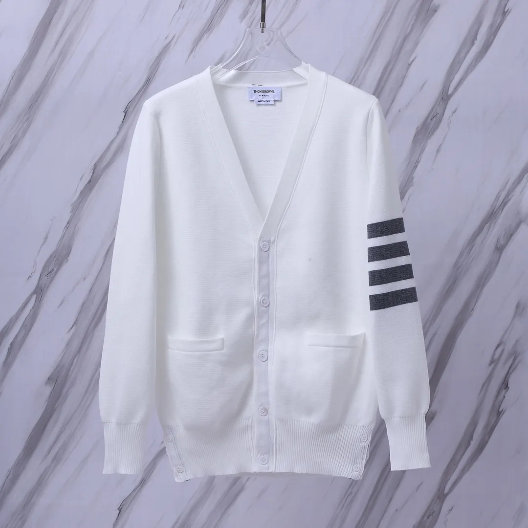 ：M 04 （TBClassic ） THOM BROWNE .TBClassic Breathable Same Style ：White/Navy Blue /Gray/ Blue Size：1/2/3/4